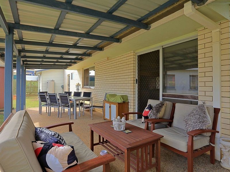 8 McGill Crescent, Avenell Heights QLD 4670