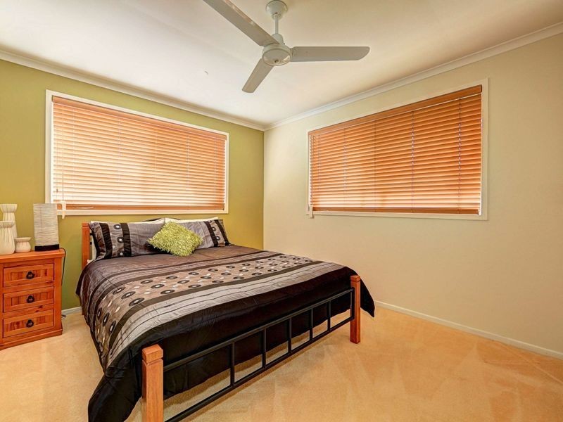 8 McGill Crescent, Avenell Heights QLD 4670