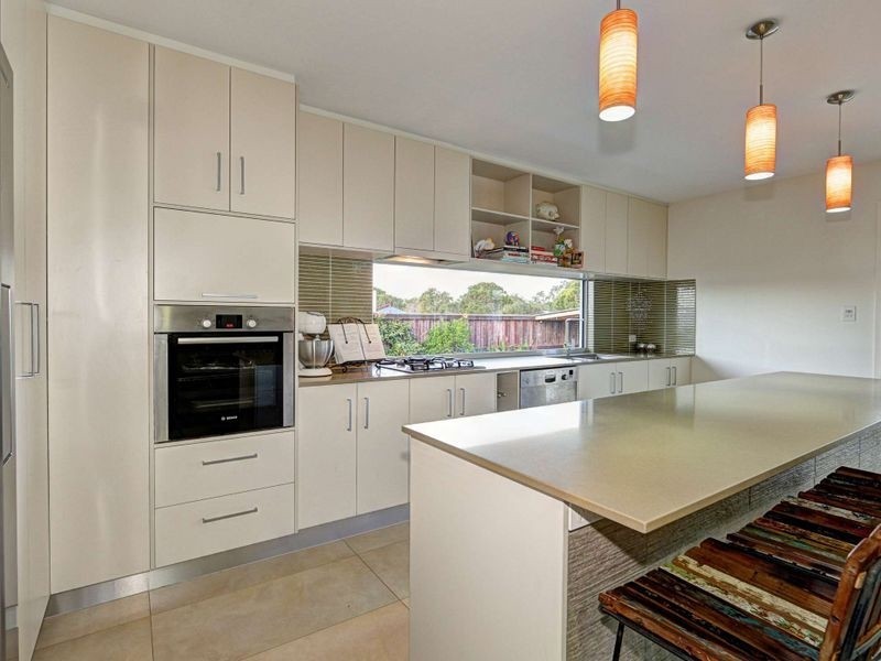 12 Altivole Drive, Avenell Heights QLD 4670