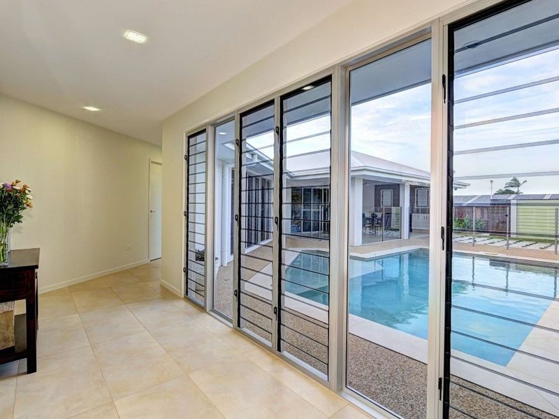 12 Altivole Drive, Avenell Heights QLD 4670