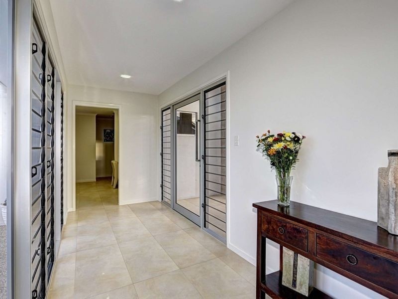 12 Altivole Drive, Avenell Heights QLD 4670