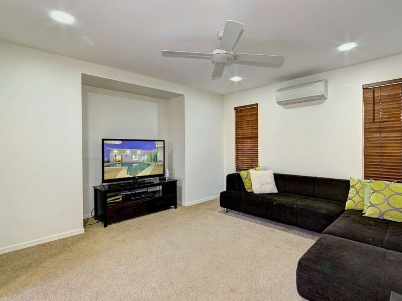 12 Altivole Drive, Avenell Heights QLD 4670