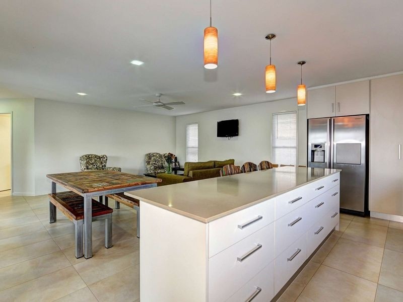 12 Altivole Drive, Avenell Heights QLD 4670