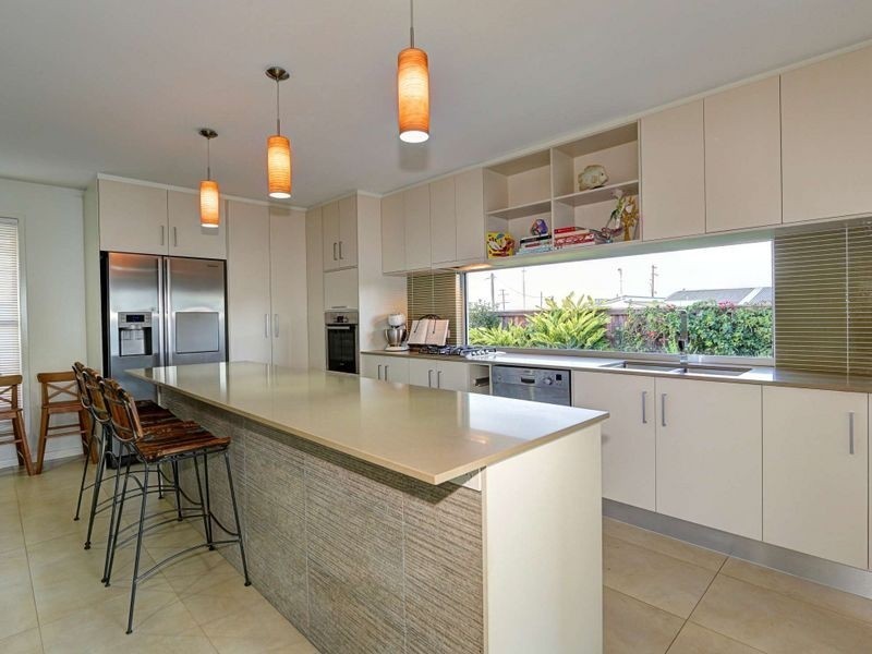 12 Altivole Drive, Avenell Heights QLD 4670