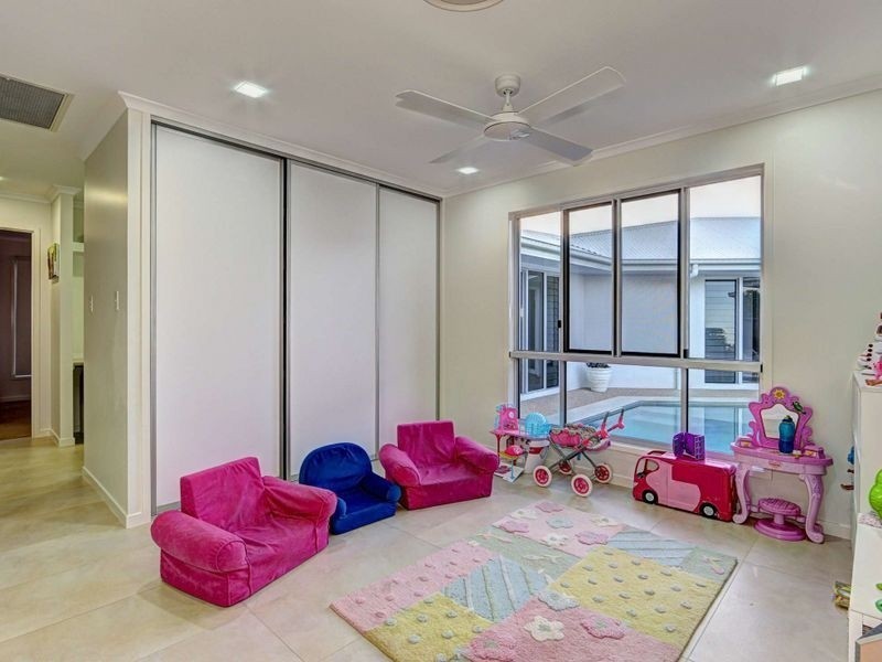 12 Altivole Drive, Avenell Heights QLD 4670