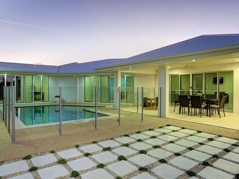 12 Altivole Drive, Avenell Heights QLD 4670