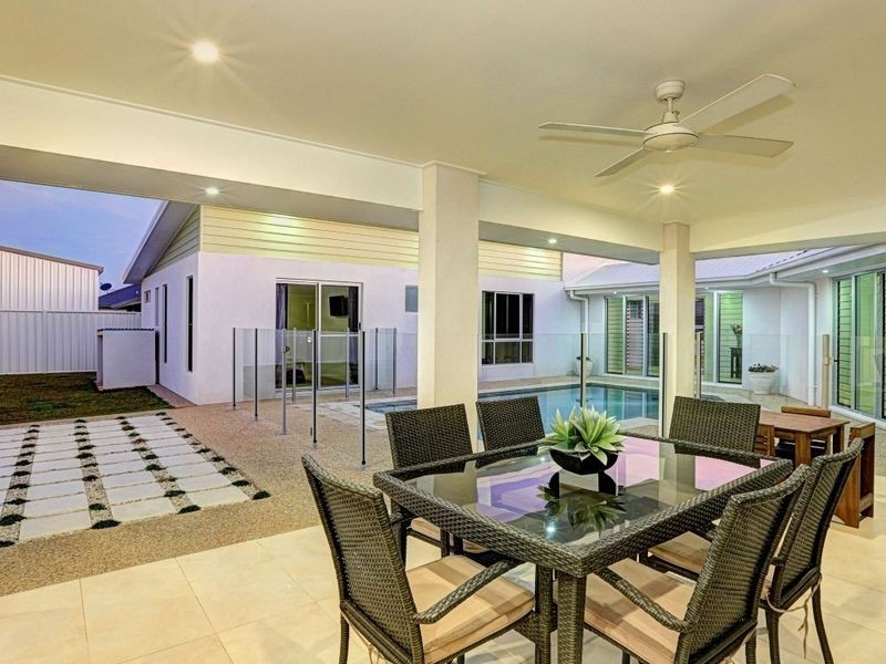 12 Altivole Drive, Avenell Heights QLD 4670