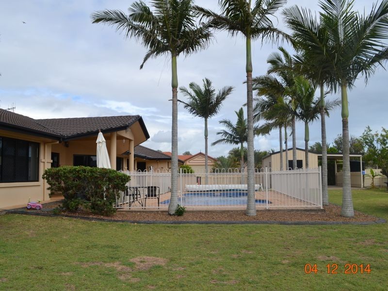 14 Coral Cove Drive, Coral Cove QLD 4670