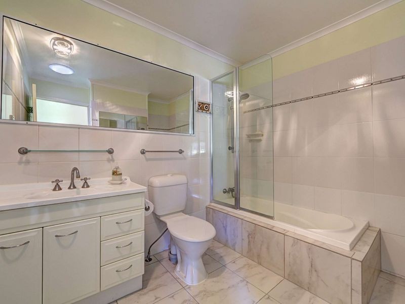 6 Heathwood Crescent, Qunaba QLD 4670