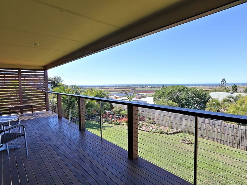 6 Heathwood Crescent, Qunaba QLD 4670