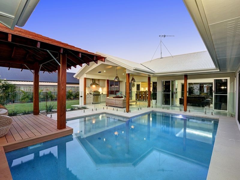 10 Aquarius Drive, Bargara QLD 4670