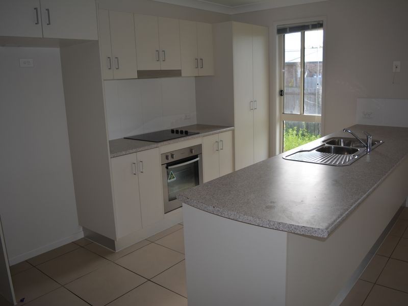 64 Neville Drive, Branyan QLD 4670