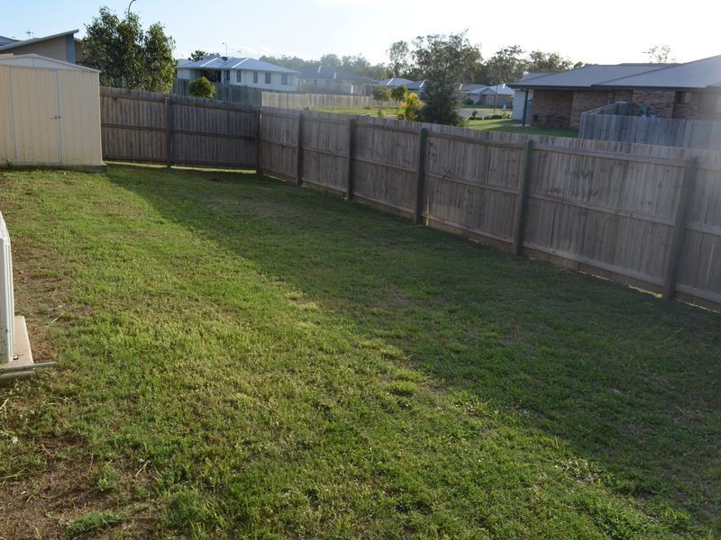 64 Neville Drive, Branyan QLD 4670