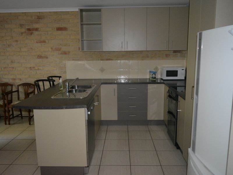 8/6 McIlwraith Street, Bundaberg South QLD 4670