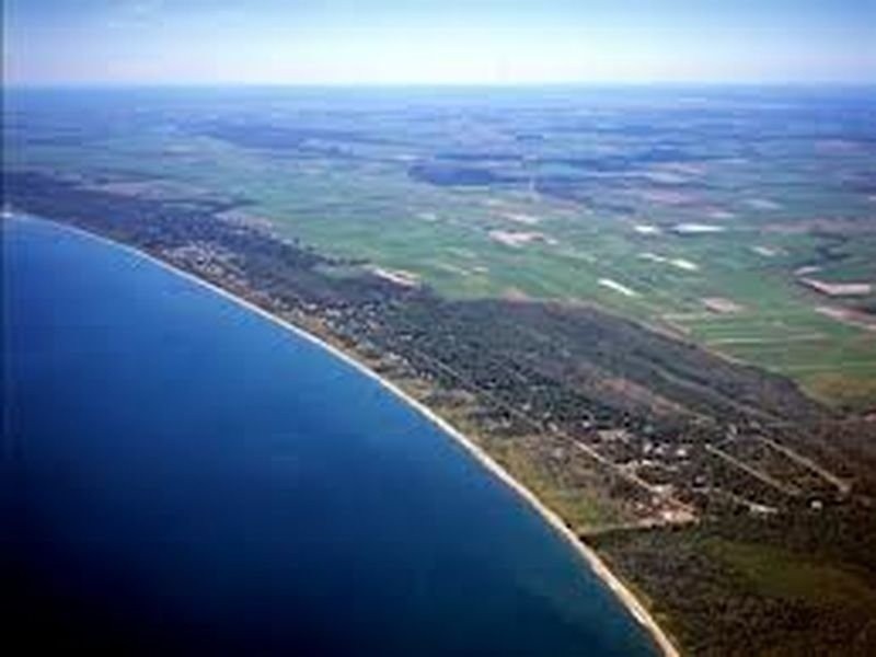 6 Olive Drive, Moore Park Beach QLD 4670