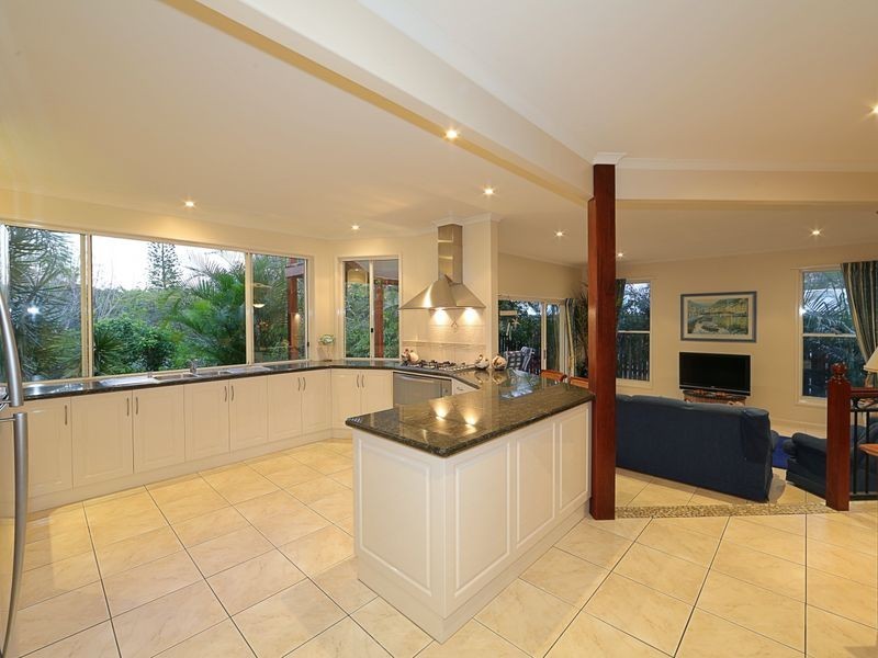 7 Bussey Street, Bargara QLD 4670