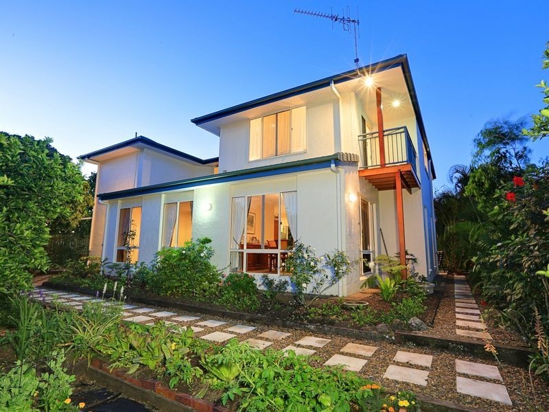 7 Bussey Street, Bargara QLD 4670