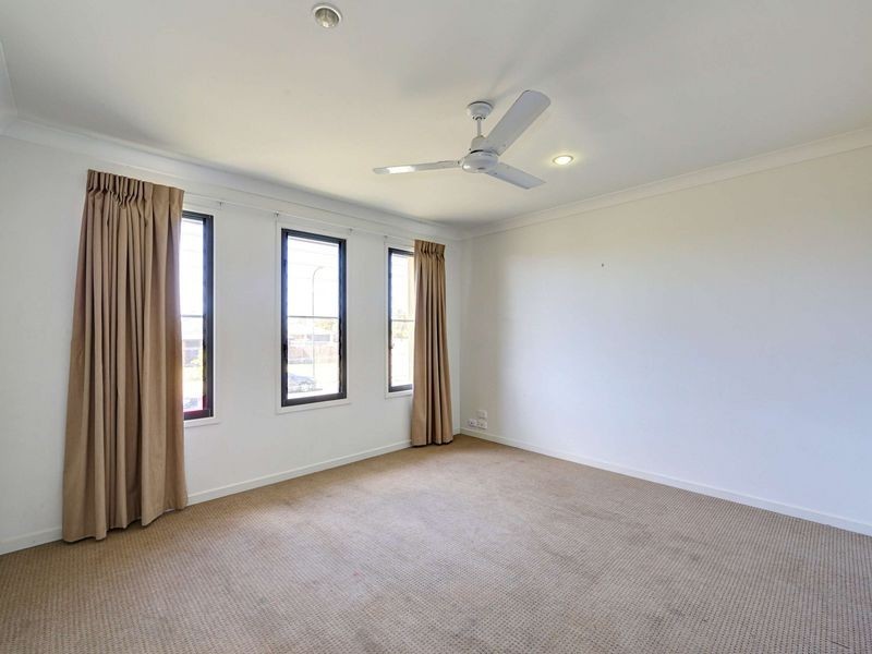 43 Neville Drive, Branyan QLD 4670