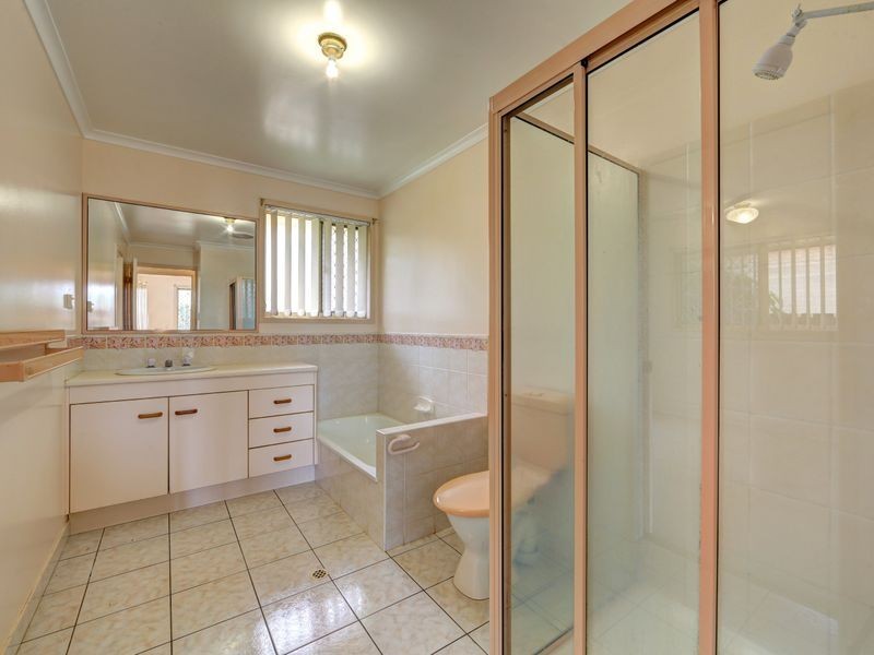 5 Carswell Court, Kepnock QLD 4670