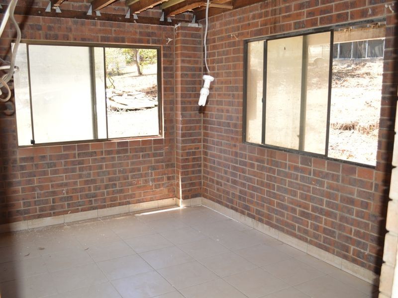 26 Mahes Rd, Booyal QLD 4671