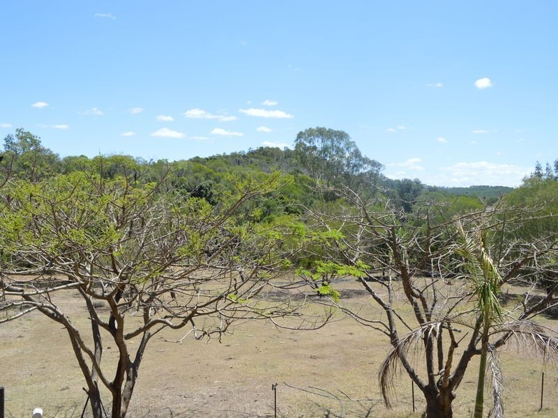 26 Mahes Rd, Booyal QLD 4671