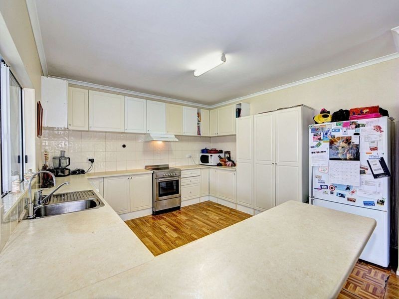 35 Robin Close, Moore Park Beach QLD 4670