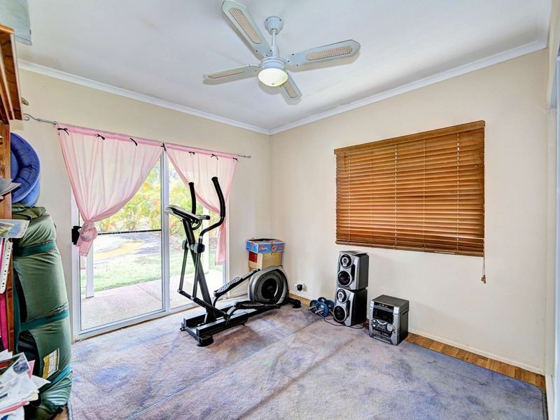 35 Robin Close, Moore Park Beach QLD 4670