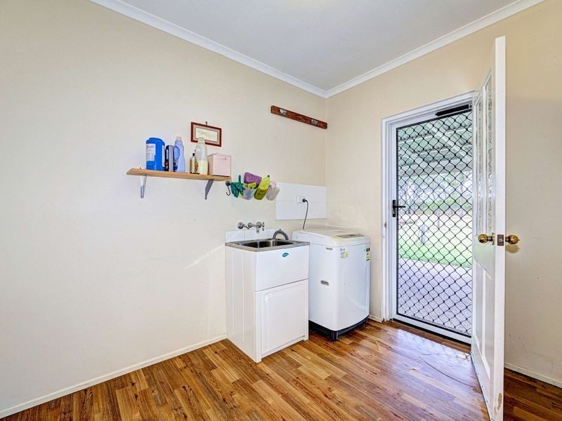 35 Robin Close, Moore Park Beach QLD 4670