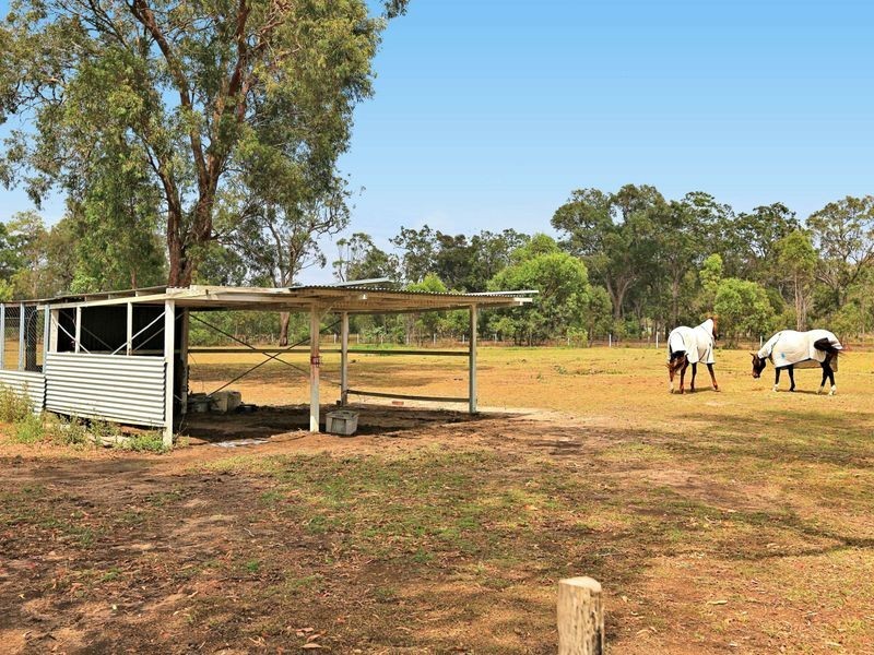 35 Robin Close, Moore Park Beach QLD 4670