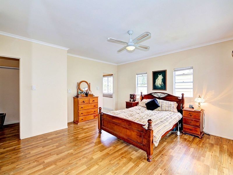 35 Robin Close, Moore Park Beach QLD 4670