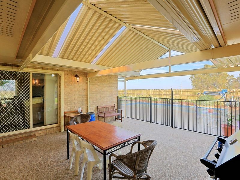 12 Crook Street, Kensington QLD 4670