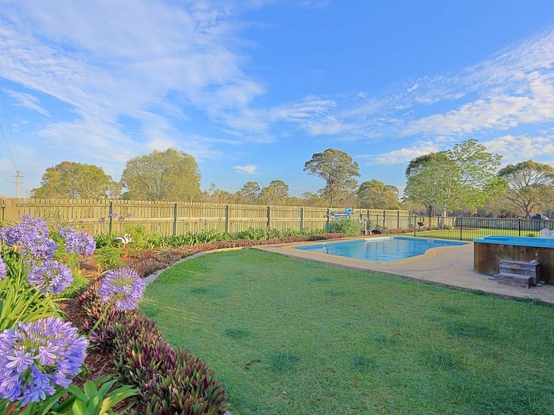 12 Crook Street, Kensington QLD 4670