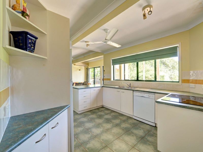 9 Bussey Street, Bargara QLD 4670