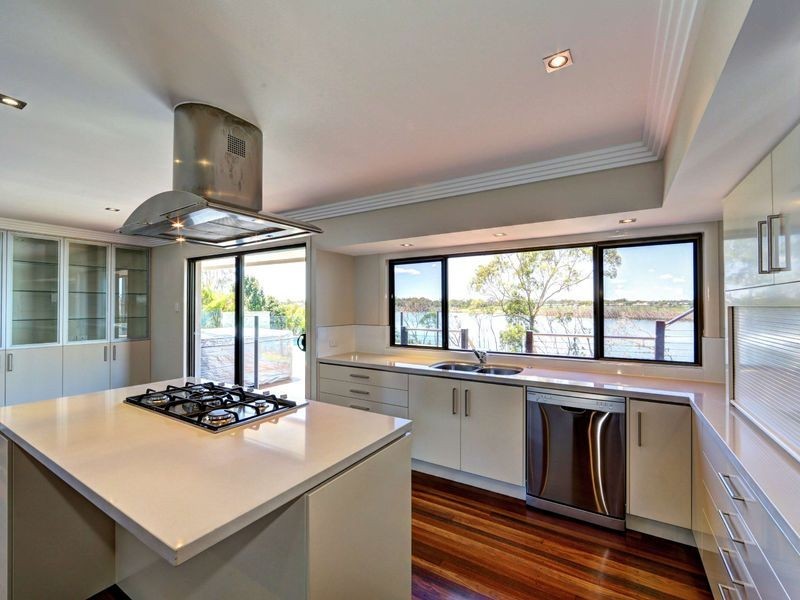 4D Brewer Street, Bundaberg North QLD 4670