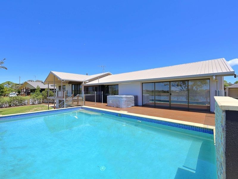4D Brewer Street, Bundaberg North QLD 4670