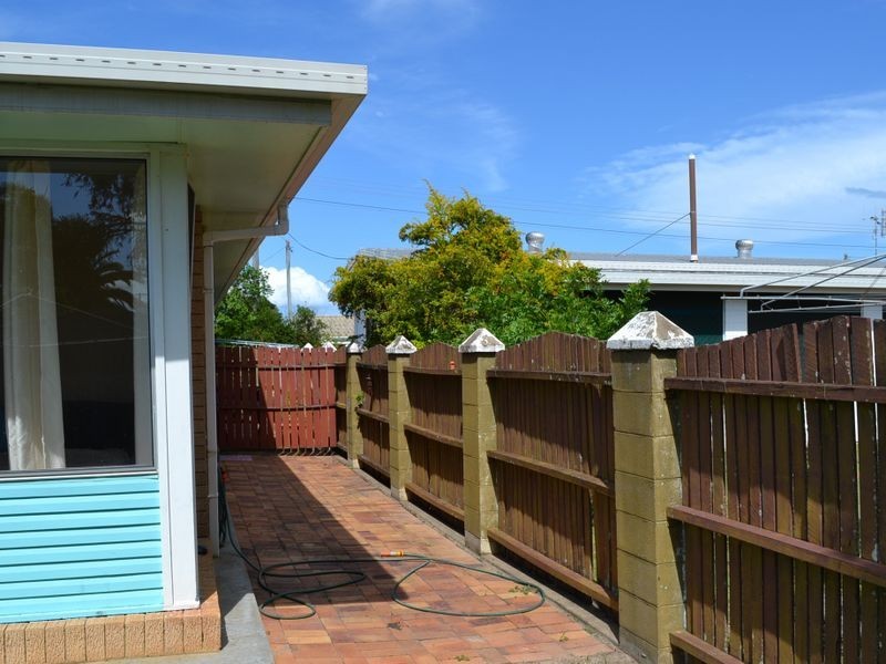 1 & 2/54 Anderson Street, Avenell Heights QLD 4670