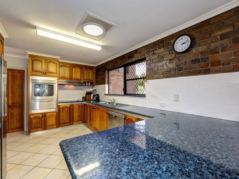 160 Tantitha Road, Gooburrum QLD 4670