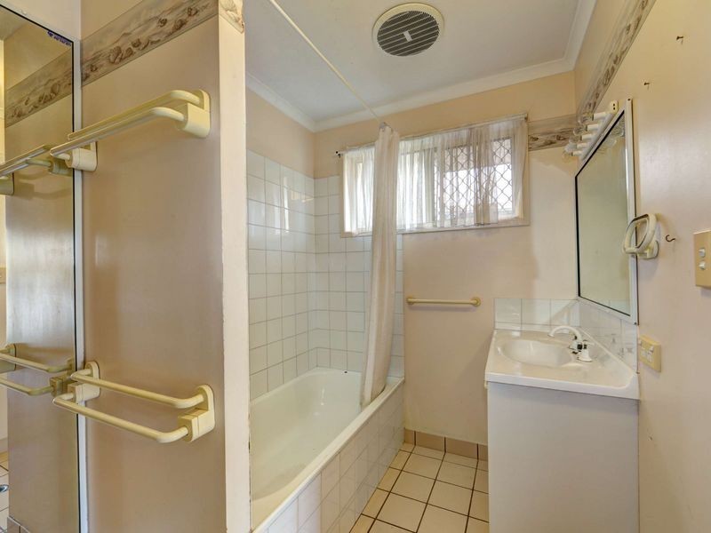 50 Shoreline Crescent, Bargara QLD 4670