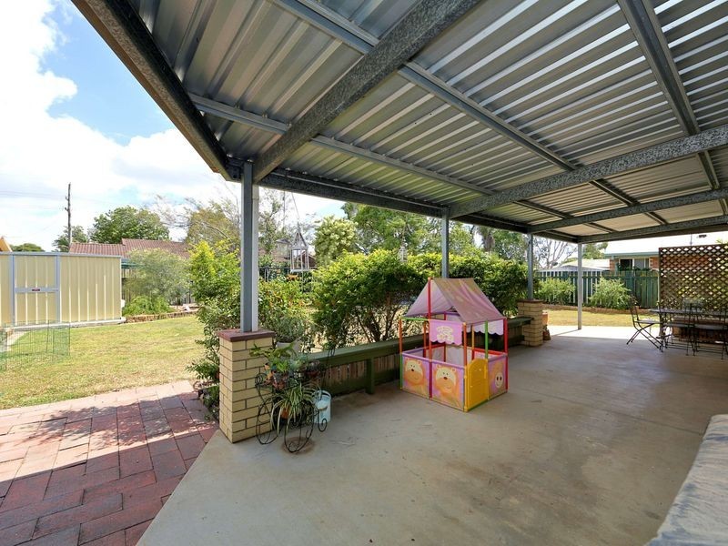 40 Sunset Drive, Thabeban QLD 4670
