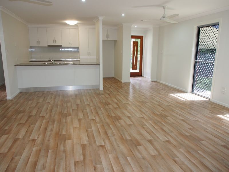 7 Ocean Court, Moore Park Beach QLD 4670