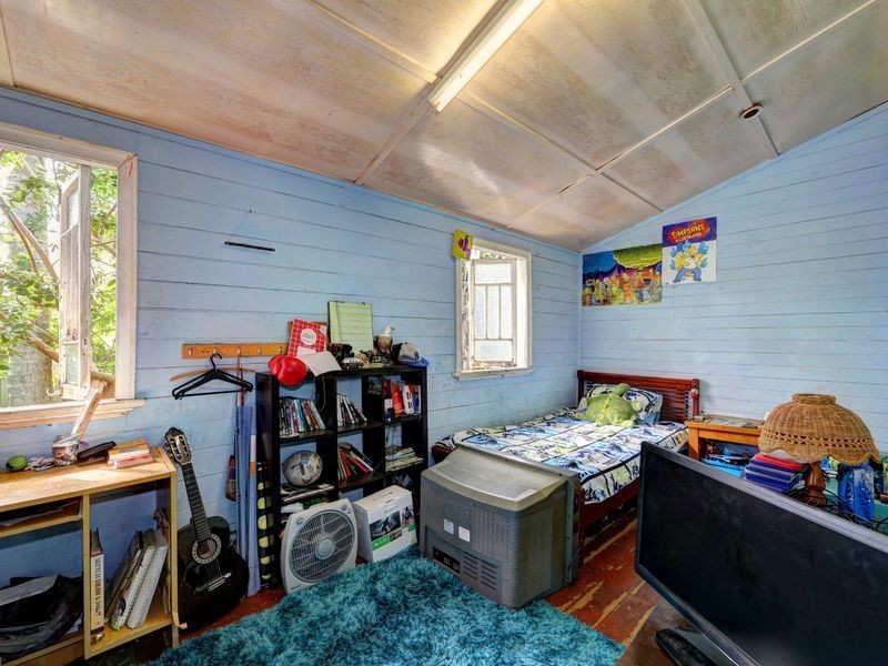 4 Theodore Street, Svensson Heights QLD 4670