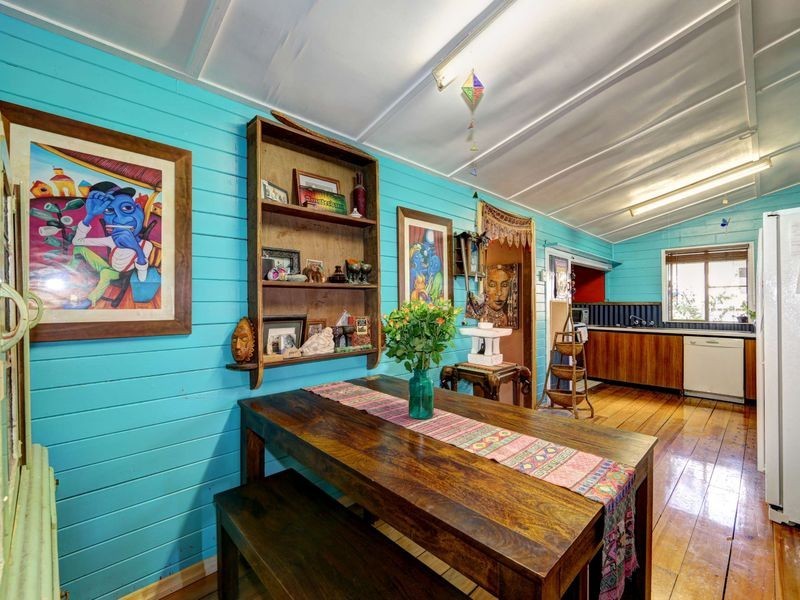 4 Theodore Street, Svensson Heights QLD 4670