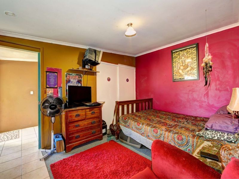 4 Theodore Street, Svensson Heights QLD 4670