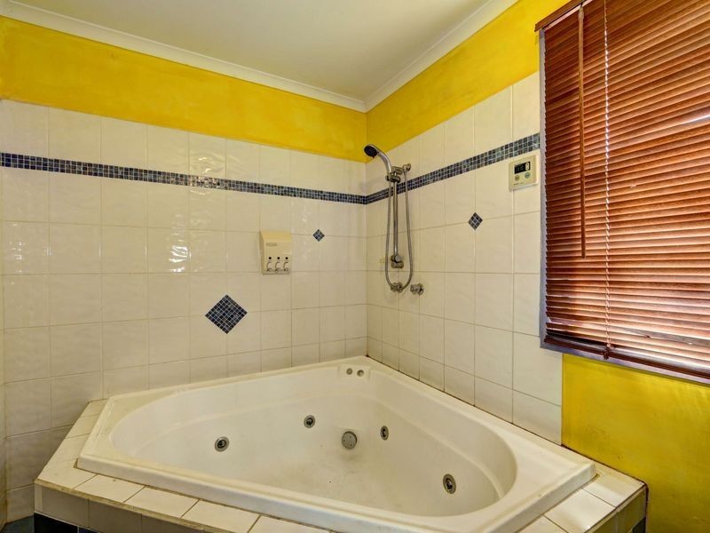 4 Theodore Street, Svensson Heights QLD 4670