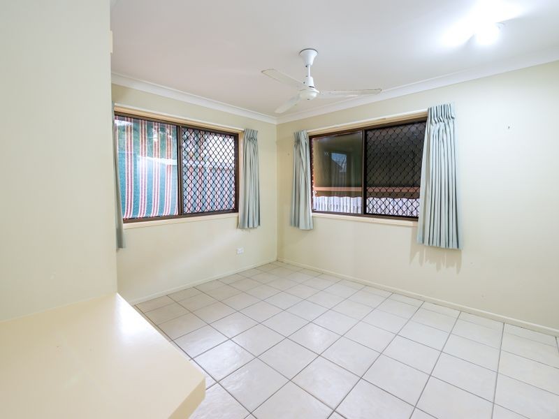 27 Smiths Road, Avoca QLD 4670