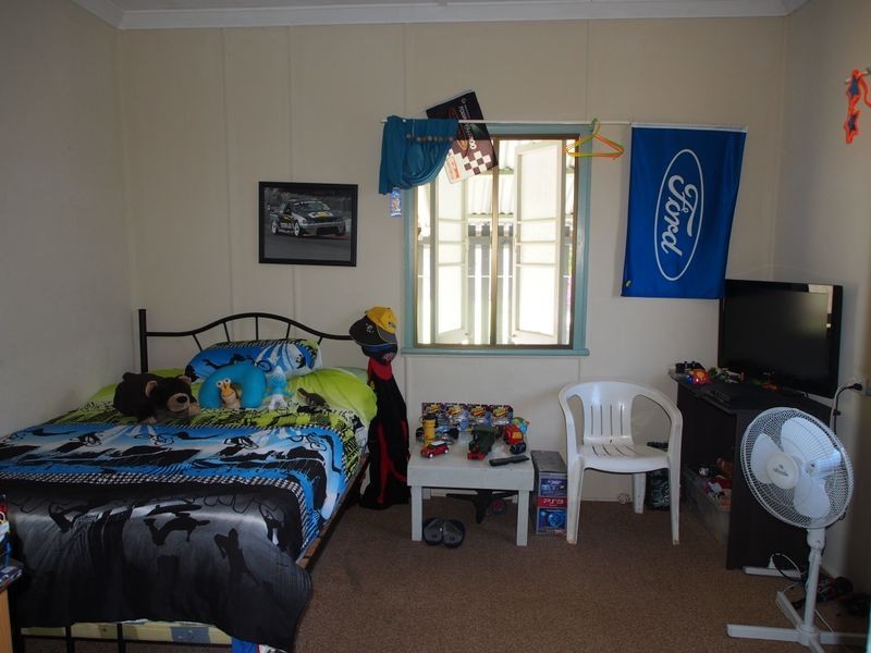 11 Dexter Street, Svensson Heights QLD 4670