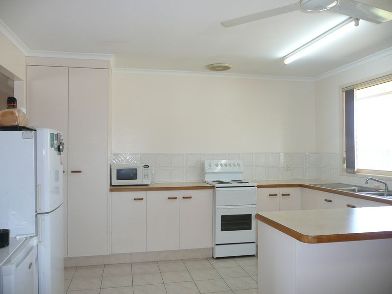 69 Clive Crescent, Kepnock QLD 4670