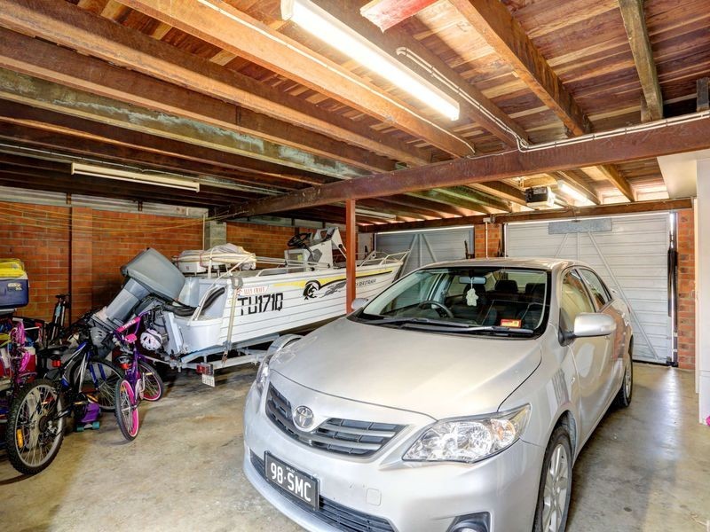 24 Avokahville Avenue, Avoca QLD 4670