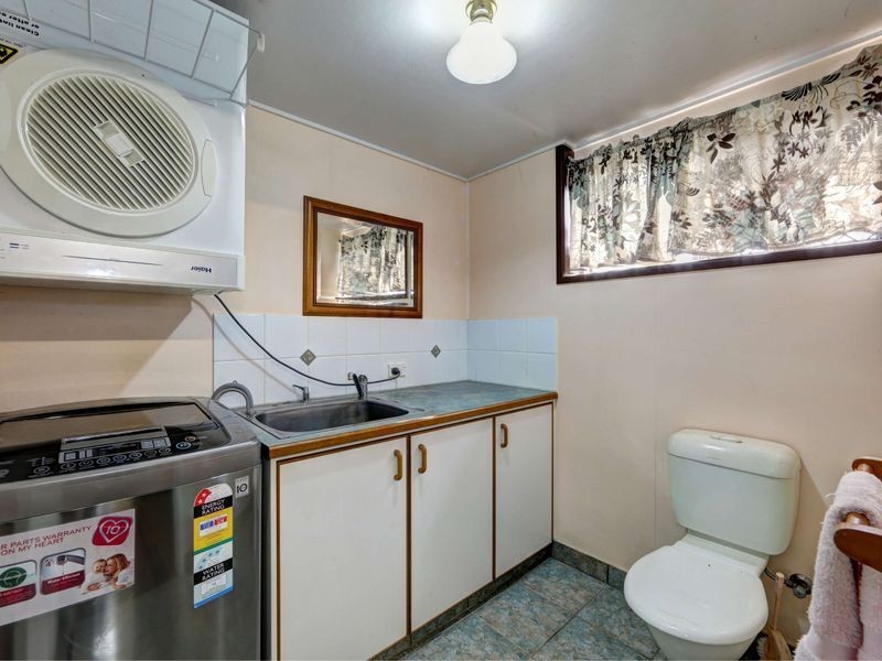 24 Avokahville Avenue, Avoca QLD 4670