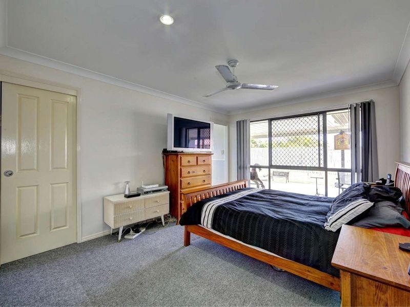 43 Bisdee Street, Coral Cove QLD 4670